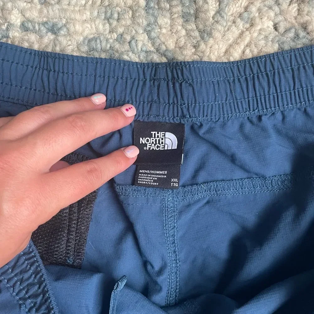The North Face Men's XXL Pull On Adventure Hybrid Shorts Blue flashdry Nylon 7in